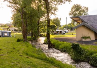 Camping de La Lande au bord du ruisseau