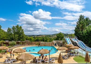 Camping Domaine du Chêne Vert_Castelnau-de-Montmiral piscine et toboggans