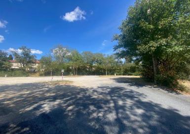 Aire de Stationnement et Borne de Services Camping-Car Park de Puylaurens