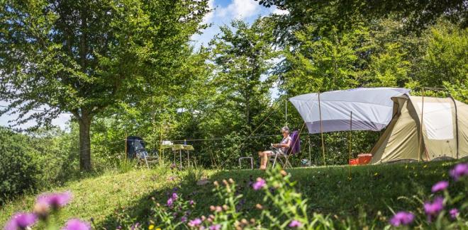 Camping tente repos nature