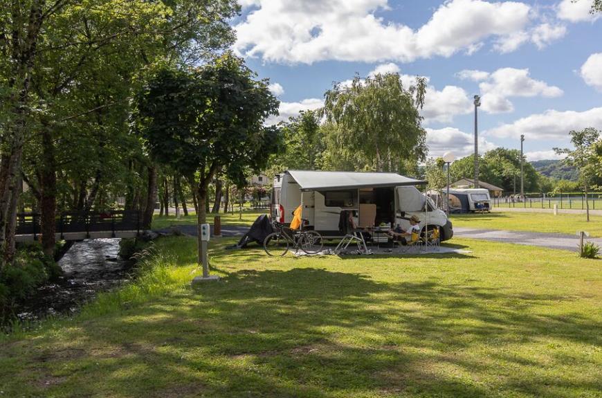 Camping de La Lande caravane ensoleillée