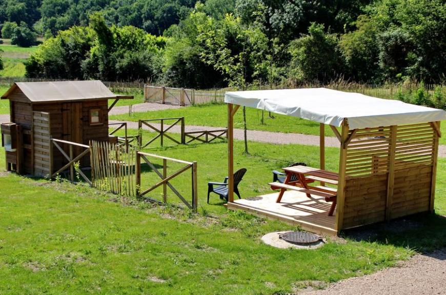 Camping Soleil des Bastides emplacement premium