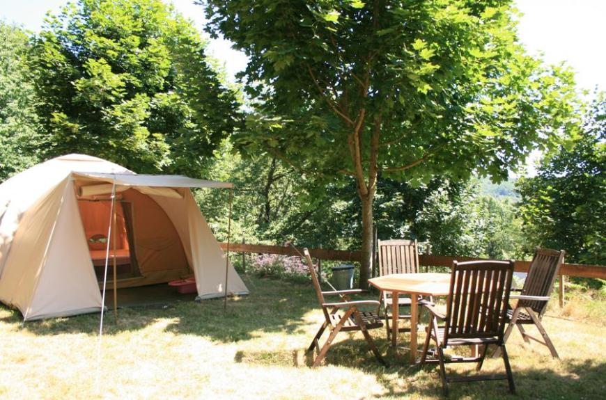 Domaine Lacanal tente équipée
