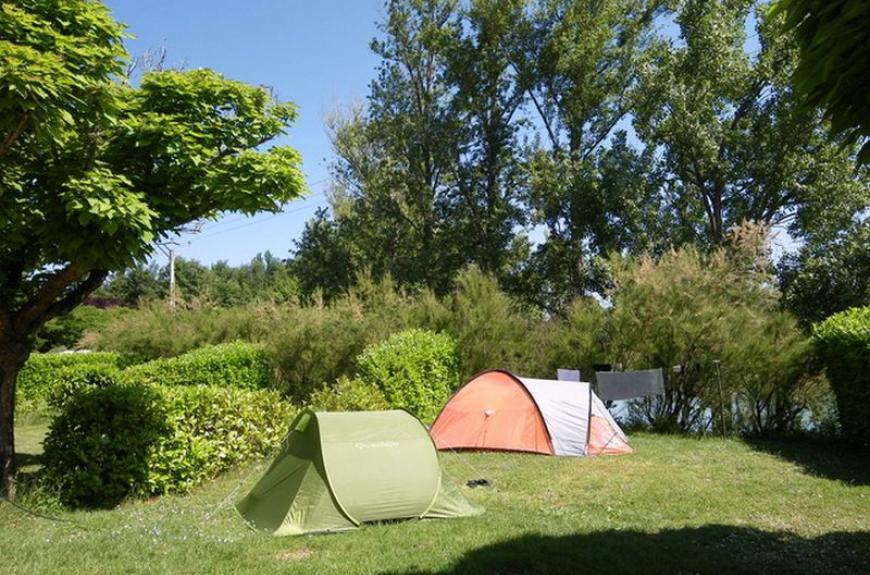 Camping Municipal Les Auzerals emplacements tentes