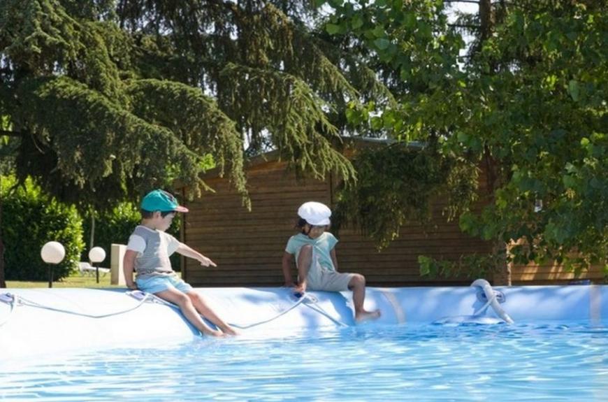 Chalets du Lac enfants piscine