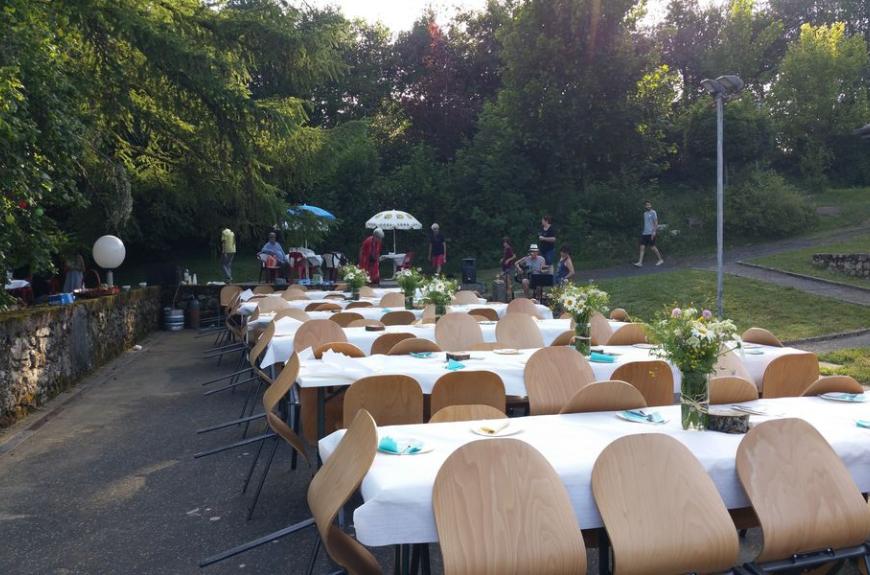 Camping de la Raviège repas groupes