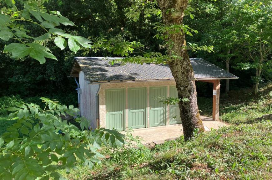 Aire Natruelle des Rives du Laouzas sanitaires