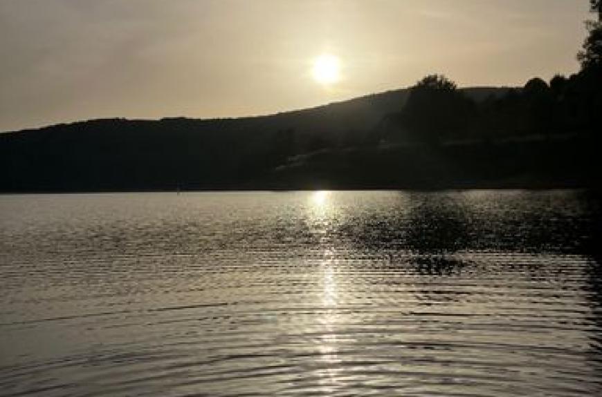 Aire Natruelle des Rives du Laouzas coucher de soleil