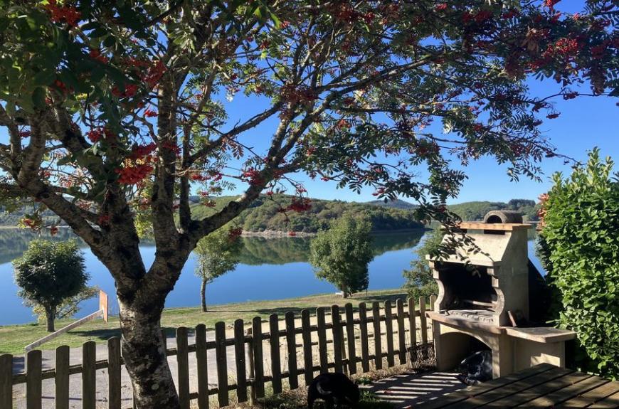 PRL des Rives du Lac du Laouzas barbecue