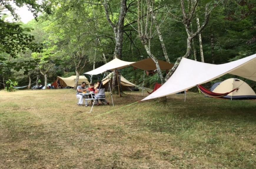 Camping Domaine Les Clots emplacements tente