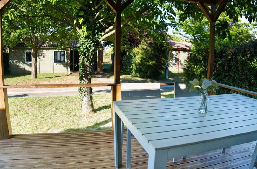 Les Chalets de Gaillac terrasse