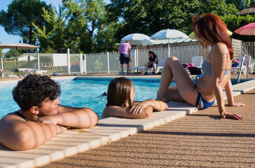 Les Chalets de Gaillac piscine enfants