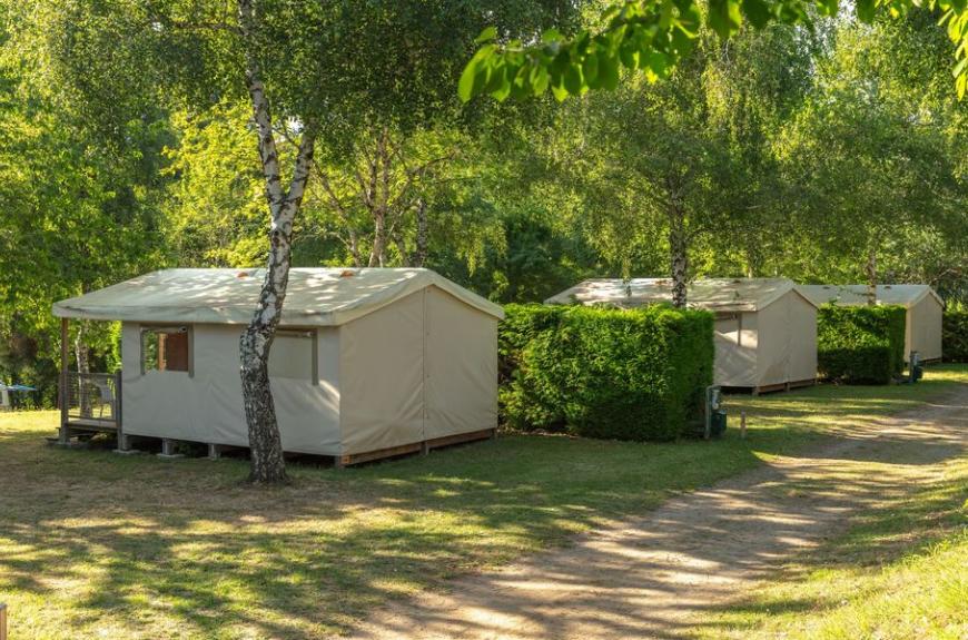 Camping Marvilla Parks Rieumontagné lodges