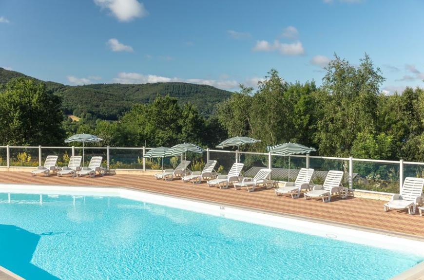 Camping Marvilla Parks Rieumontagné piscine