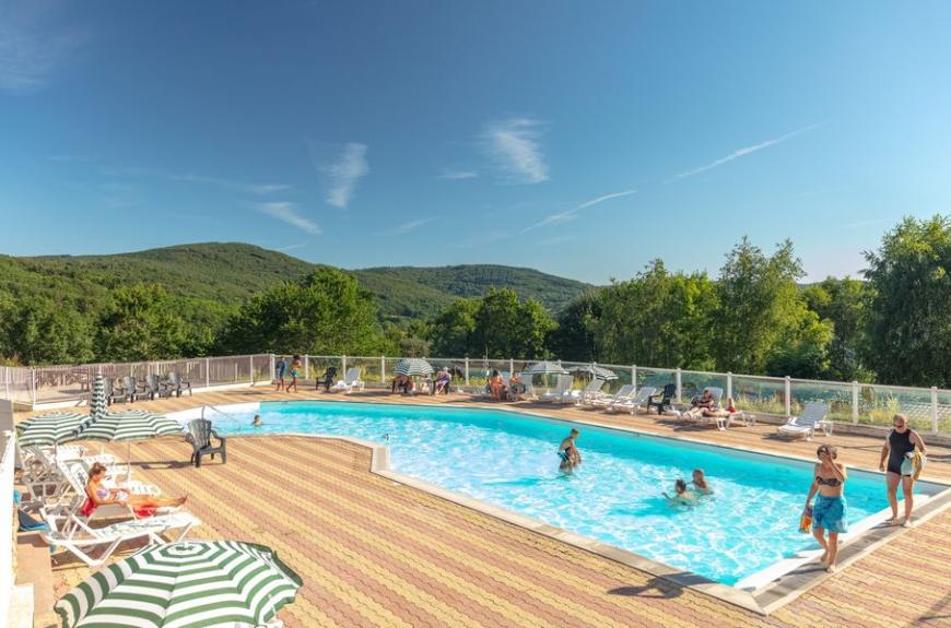 Camping Marvilla Parks Rieumontagné piscine