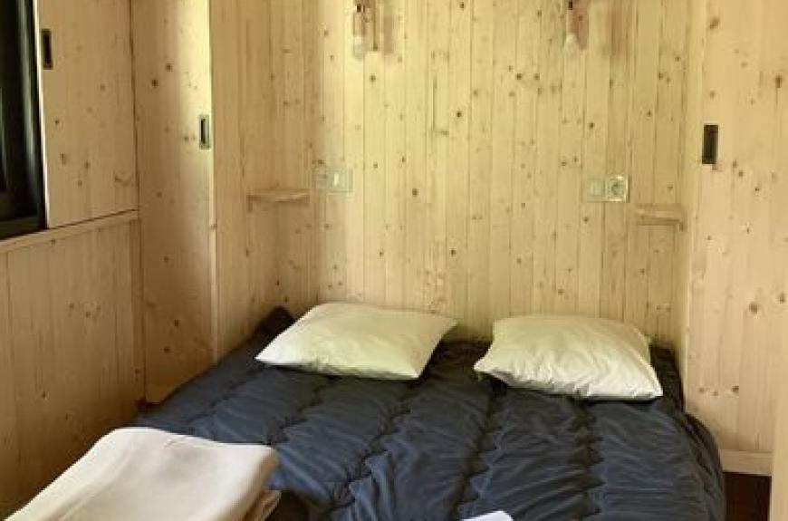 Chalets de Fiolles chambre parents