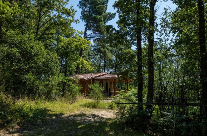 Le Fiscalou chalet en forêt