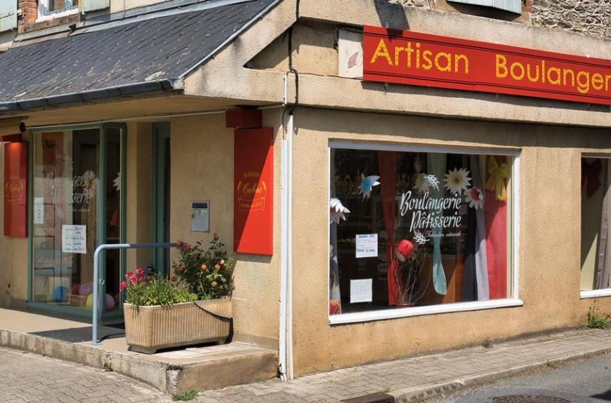 camping l'amitié au bord de l'eau Trébas-Tarn-village station verte et boulangerie