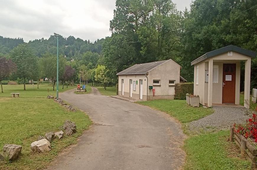 Camping Municipal La Rabaudie_Viane entrée du camping