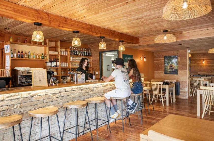 Huttopia Pays de Cordes sur Ciel_Vindrac-Alayrac bar