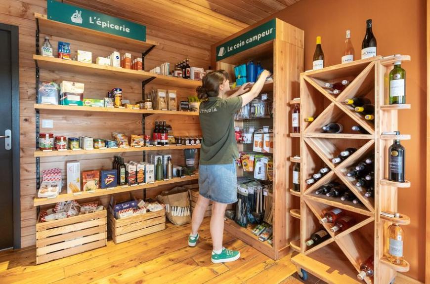 Huttopia Pays de Cordes sur Ciel_Vindrac-Alayrac épicerie