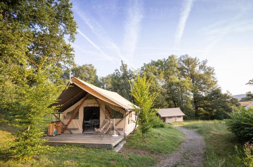 Huttopia Pays de Cordes sur Ciel_Vindrac-Alayrac tente aménagée
