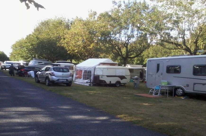 Camping Vallée du thoré caravanes et auvents