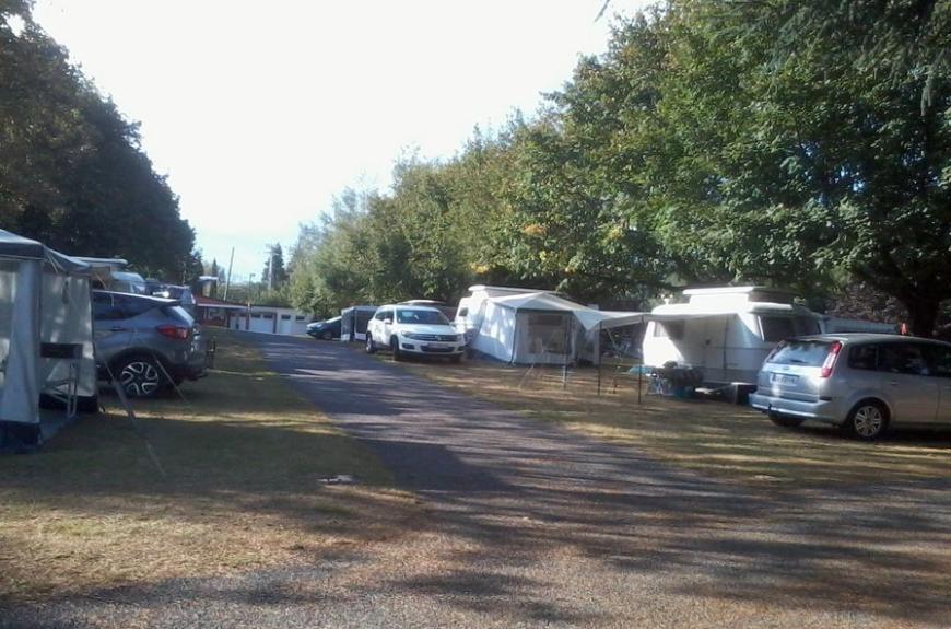 Camping Vallée du thoré caravanes et tentes