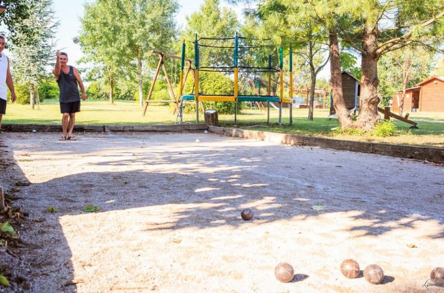 Les Chalets de Fiolles pétanque