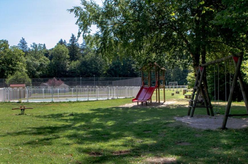 Camping Municipal la Rabaudié aire de jeux