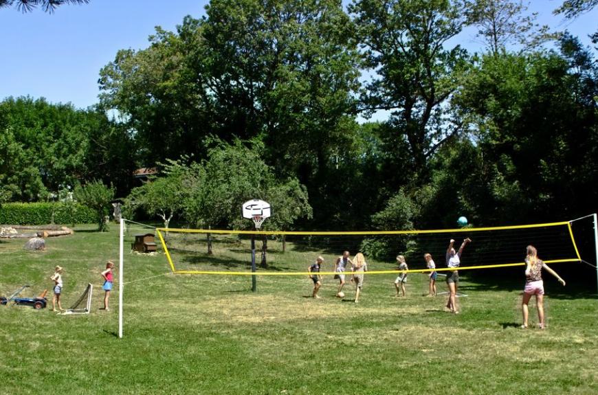 Camping Le Plô jeux enfants