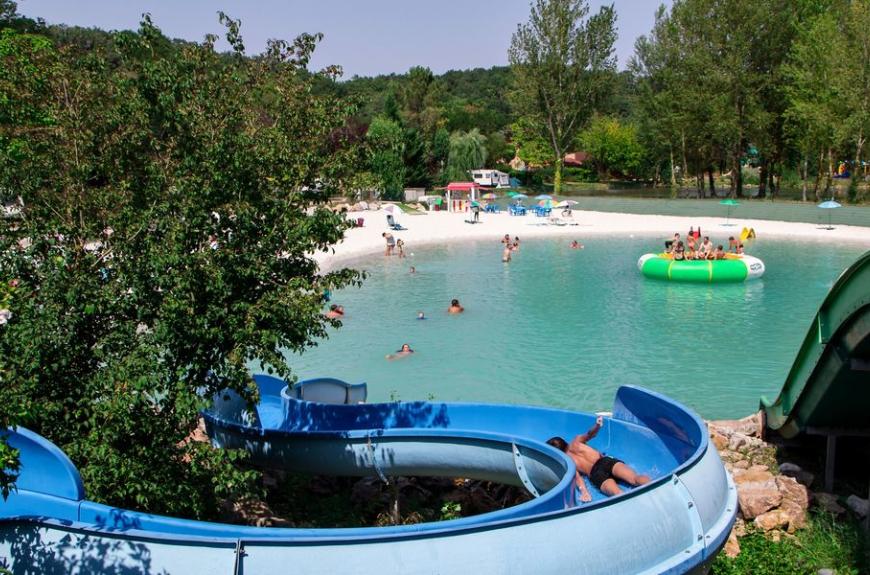 Camping Plan d'Eau St Charles toboggans