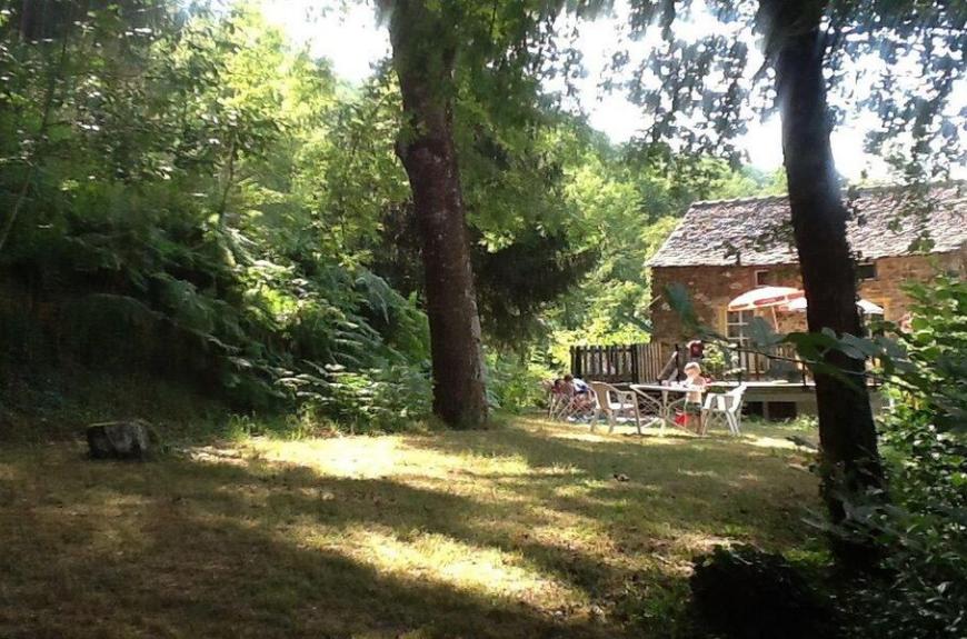 Camping Domaine Les Clots tres grands emplacements