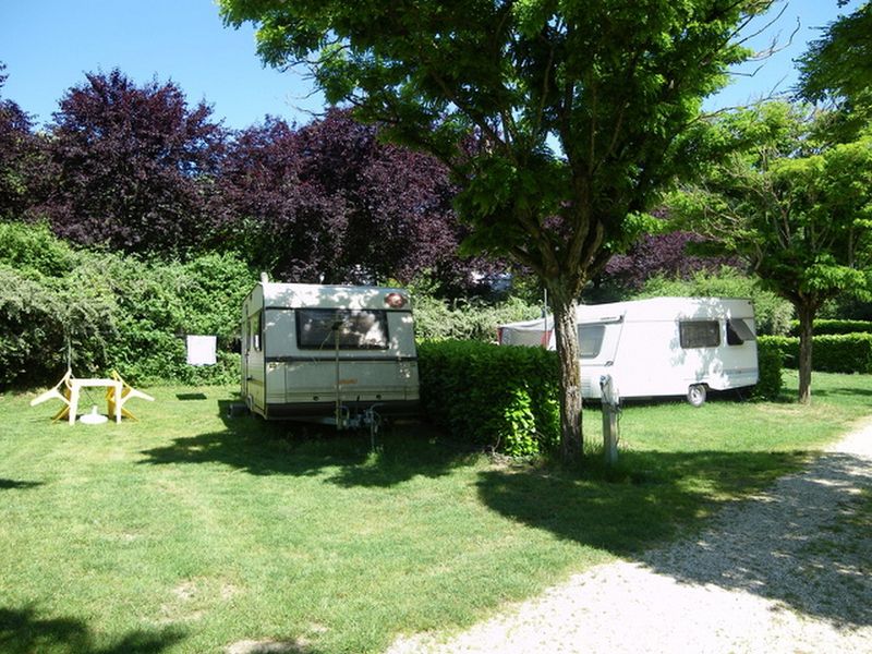Camping Municipal Les Auzerals caravanes