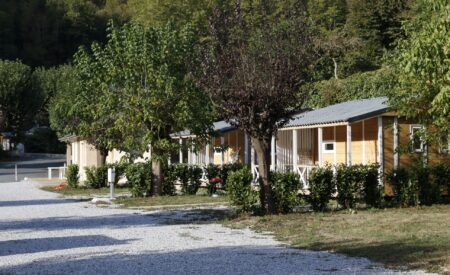 Camping Le Jardin emplacements et locations