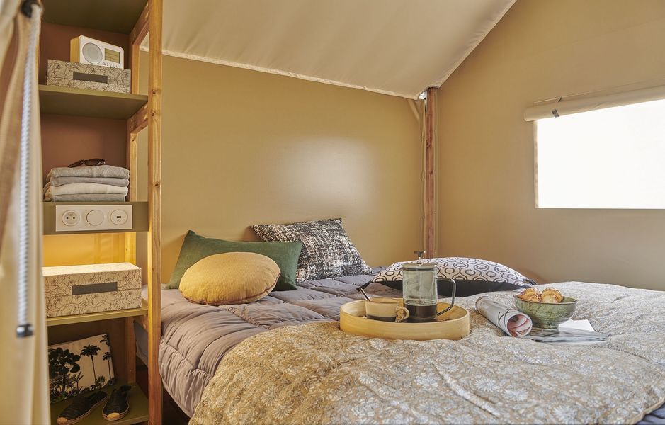 Camping Terrasses du Viaur chambre parents