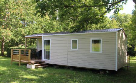 Camping Municipal La Bâtisse mobile home 3 chambres avec terrasse