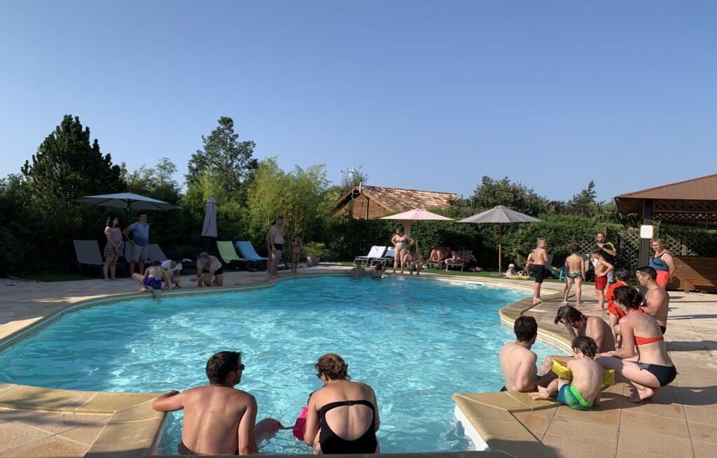 Chalets de Fiolles piscine