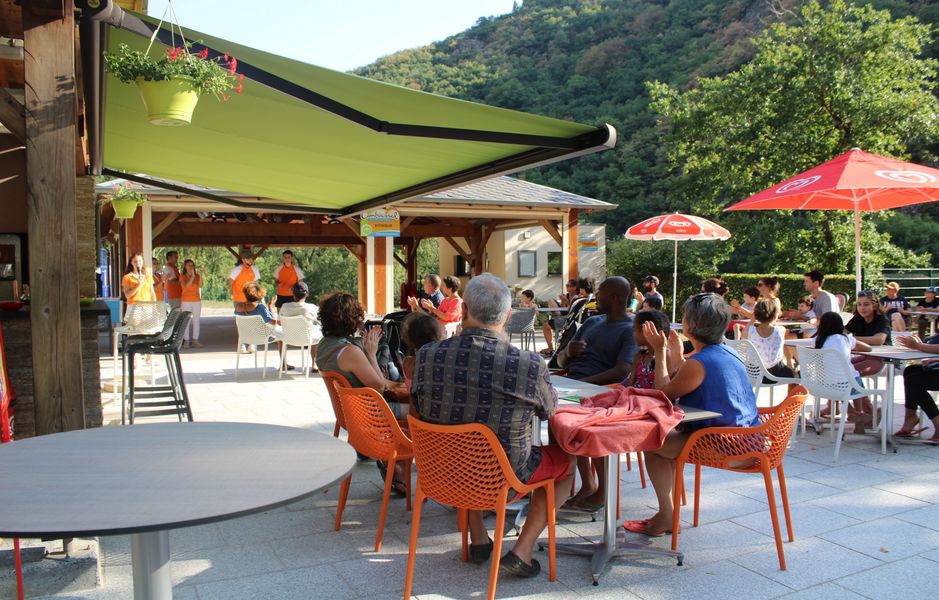 Village Vacances Camboussel terrasse couverte