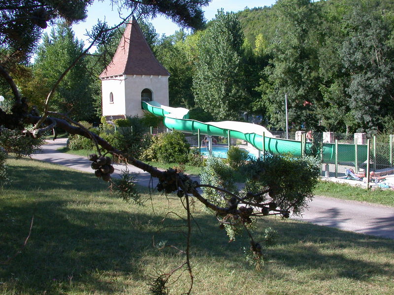 Moulin de Julien piscine et toboggan