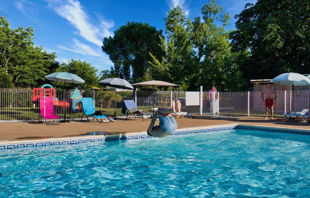 Les Chalets de Gaillac piscine