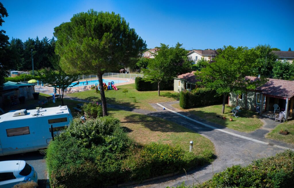 Les Chalets de Gaillac parking