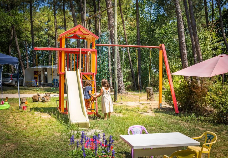 Le Fiscalou aire de jeux