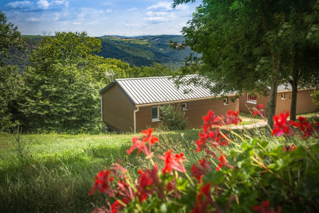 Domaine Vallée du Tarn chalets fleuris