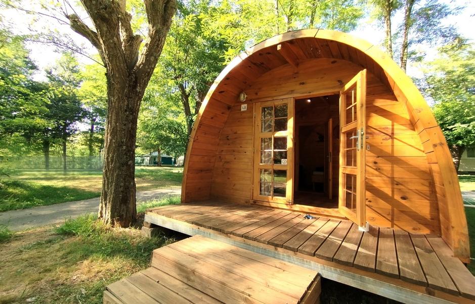 camping l'amitié au bord de l'eau Trébas-Tarn-hébergement insolite-bois nature-notre pod
