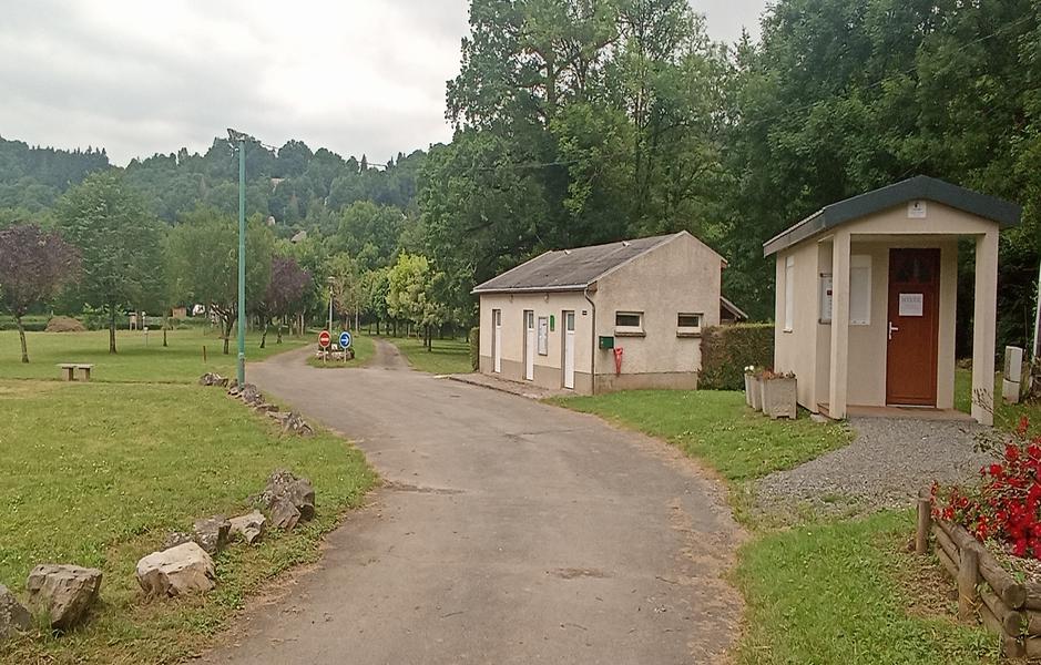 Camping Municipal La Rabaudie_Viane entrée du camping