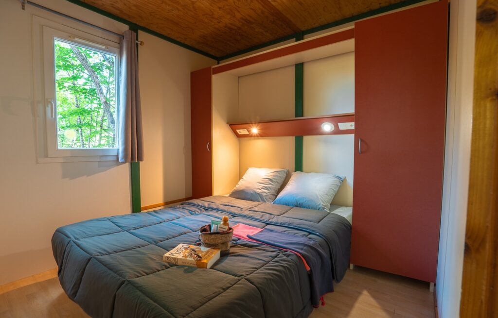 Camping Domaine du Chêne Vert_Castelnau-de-Montmiral intérieur mobile home