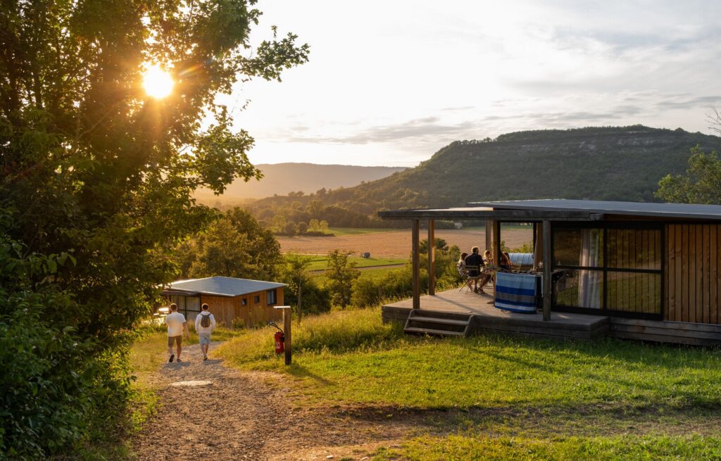 Huttopia Pays de Cordes sur Ciel_Vindrac-Alayrac bungalow