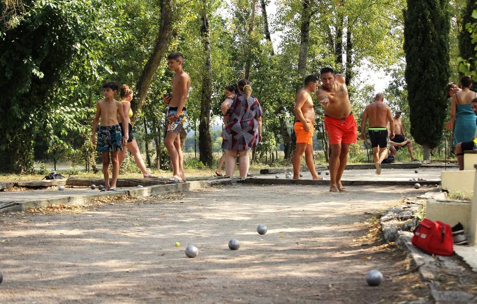Camping Le Plan d'Eau Saint-Charles_Damiatte pétanque