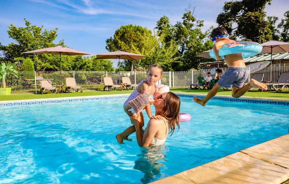 Les Chalets de Gaillac_Gaillac piscine tranquille